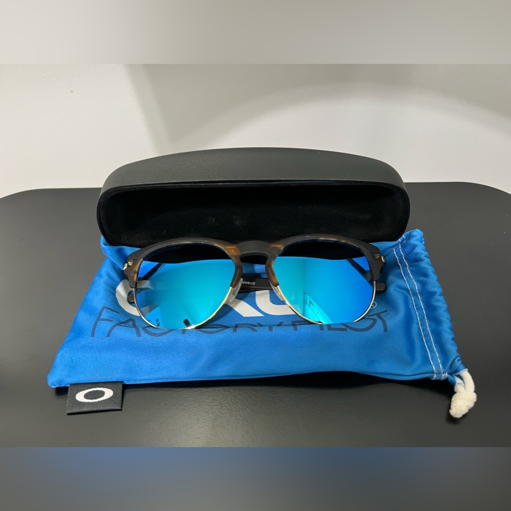 Latch Key Matte Brown Tortoise w/ Sapphire Iridium Polarized